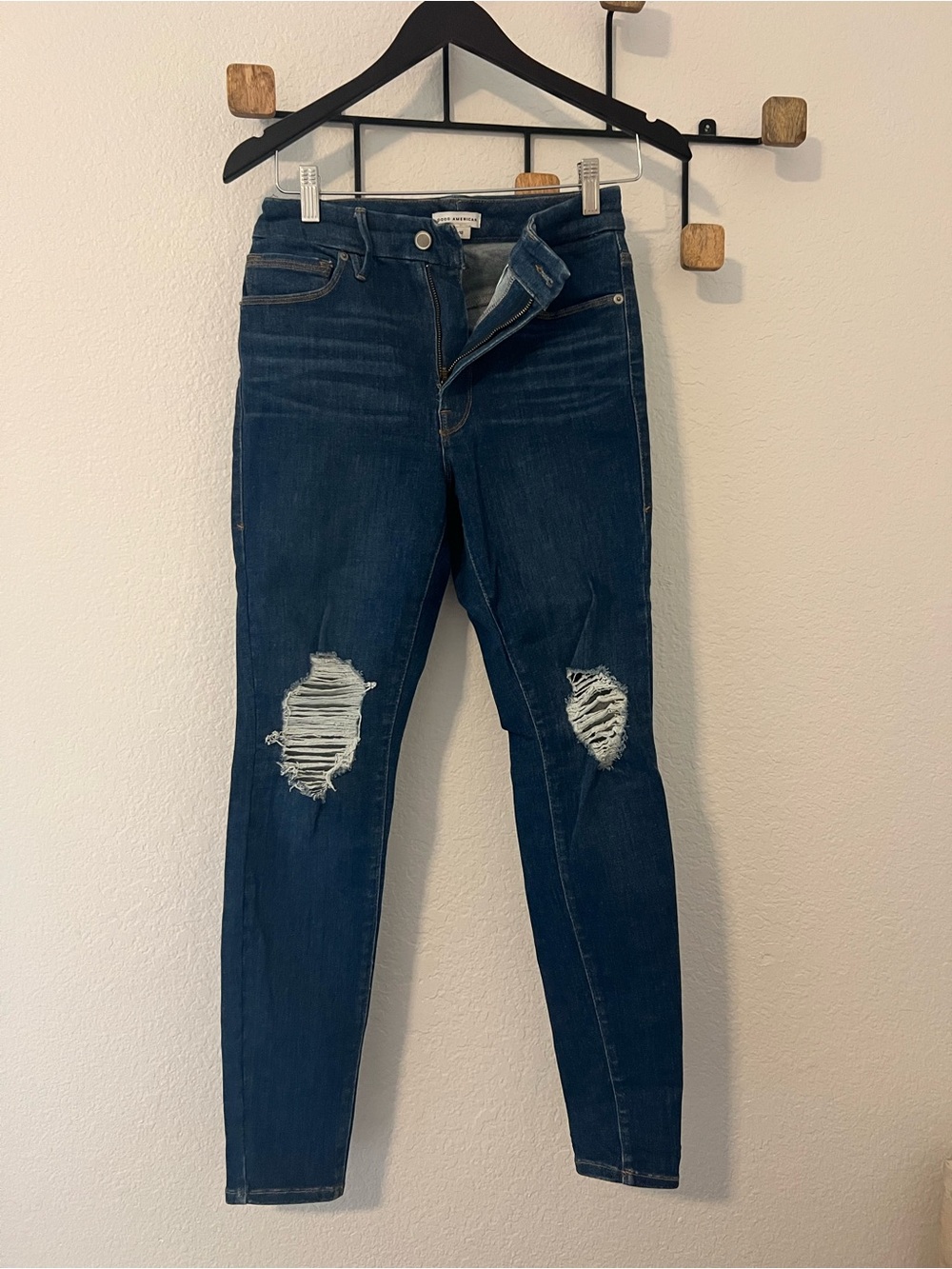 Good American Always Fits Good Legs Skinny Jeans